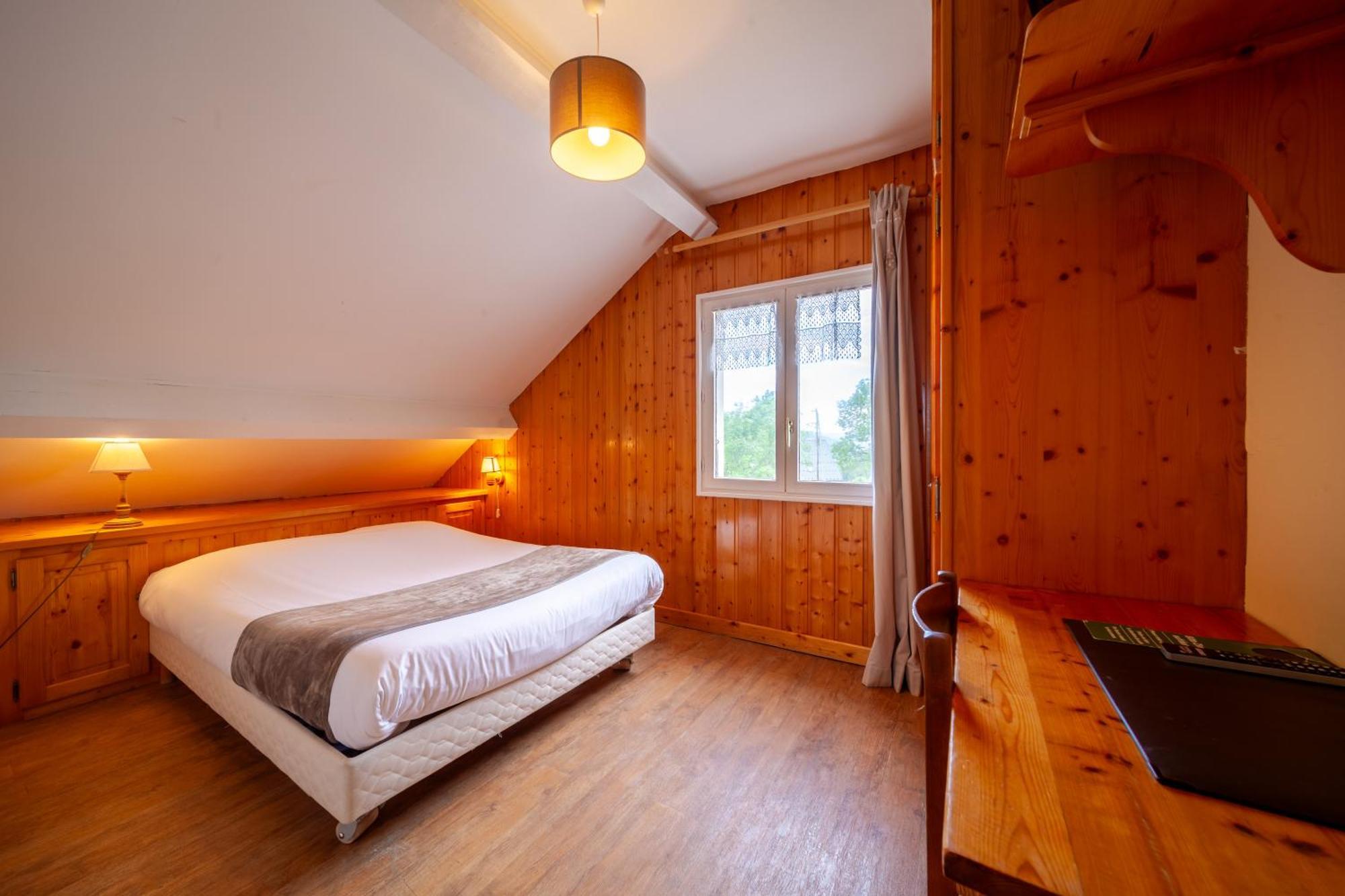 Auberge Des Montauds - Hotel & Restaurant Villard-de-Lans Kamer foto