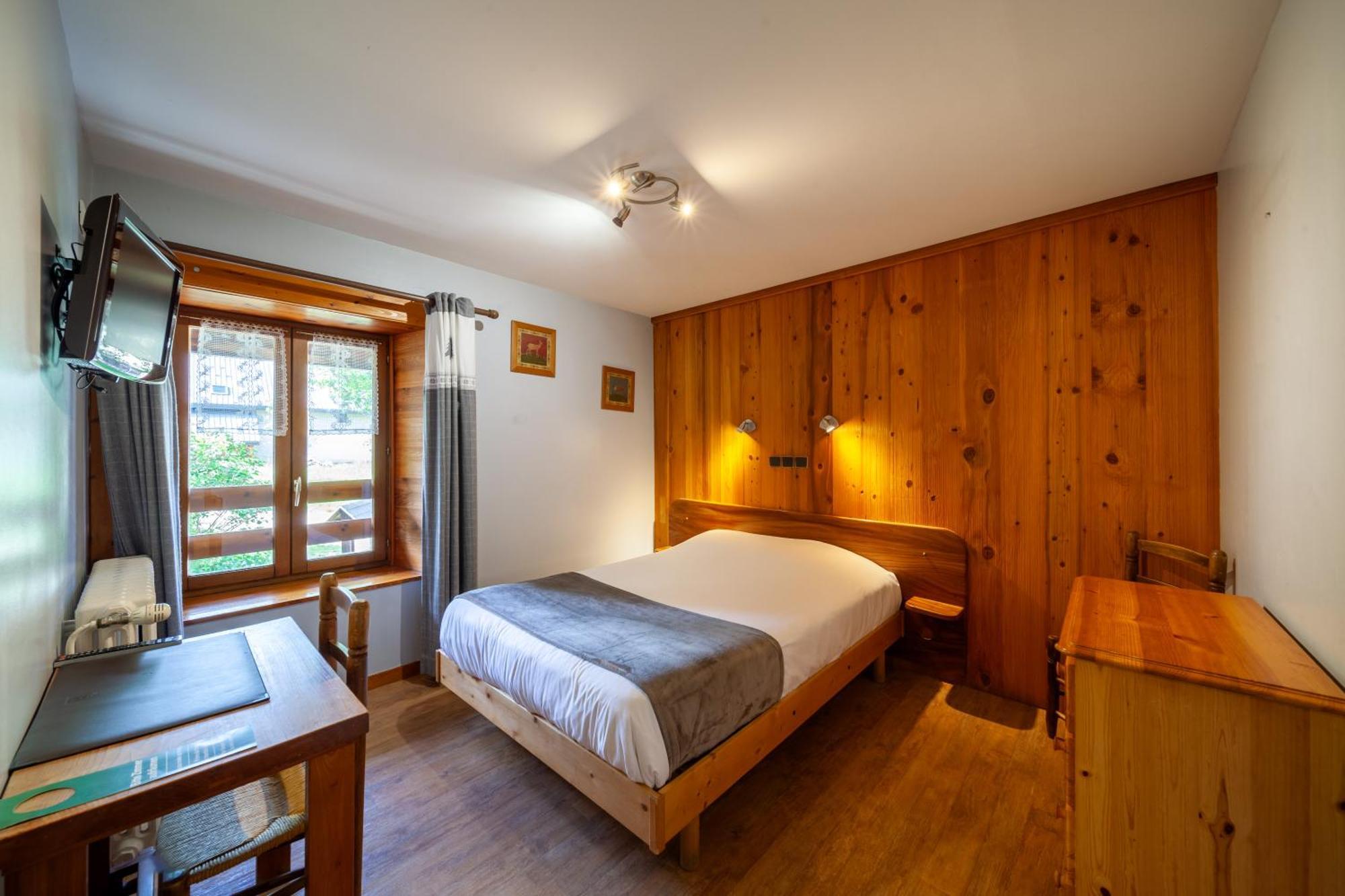 Auberge Des Montauds - Hotel & Restaurant Villard-de-Lans Kamer foto
