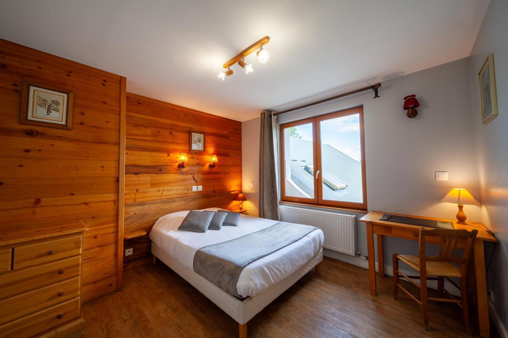 Auberge Des Montauds - Hotel & Restaurant Villard-de-Lans Kamer foto