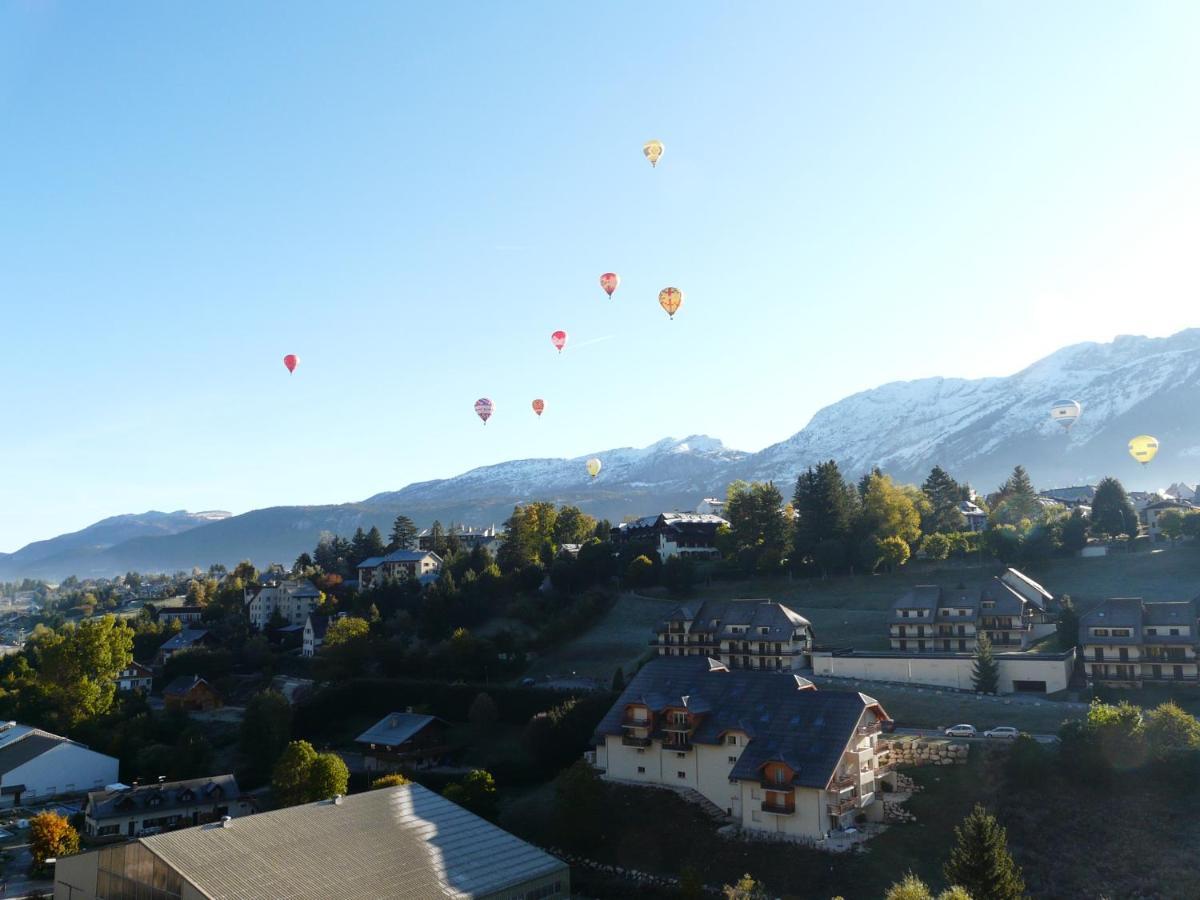 Auberge Des Montauds - Hotel & Restaurant Villard-de-Lans Buitenkant foto